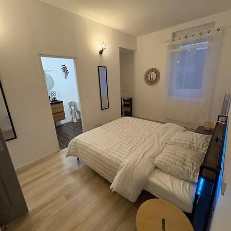 Διαμέρισμα Comme A La Maison *