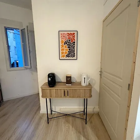 Comme A La Maison * Καρκασόν